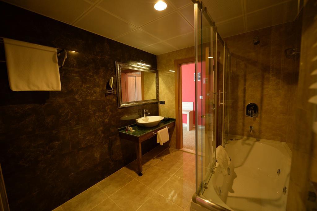 Neba Royal Hotel Samsun Zimmer foto